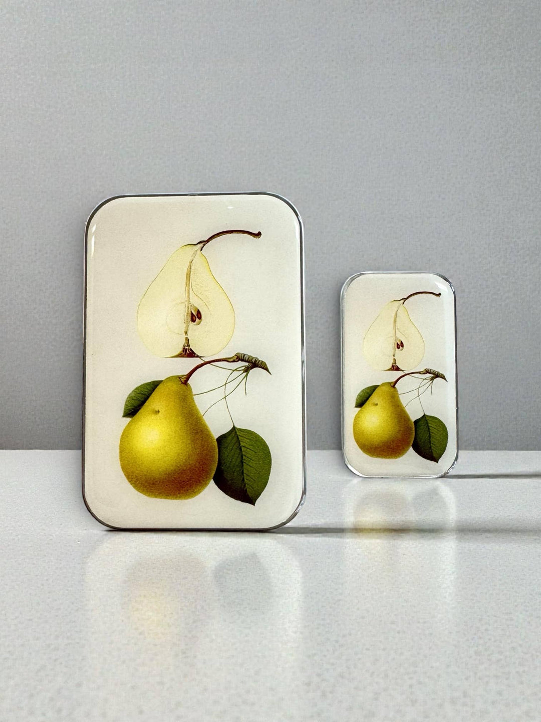 Botanical Pear Tin