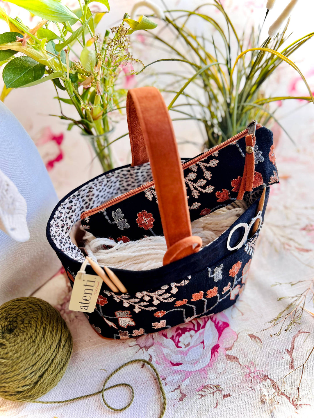 Twinkle Caddy: Knitting and Crochet Organizer Project Bag
