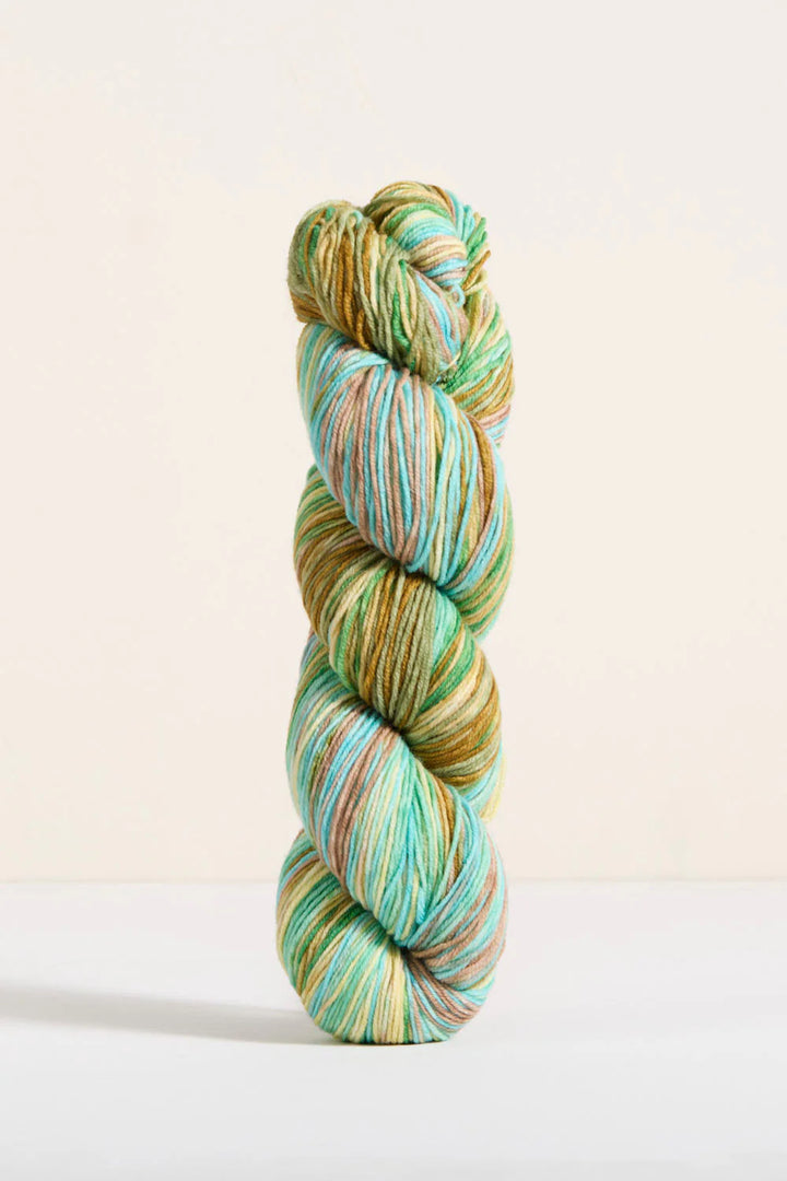 Uneek Fingering by Urth Yarns