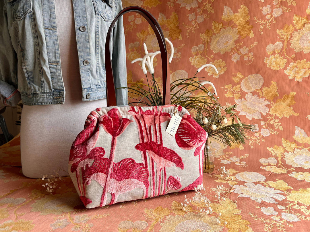 Lalique Molly: Modern Tapestry Doctor Bag, Metal Snap Frame