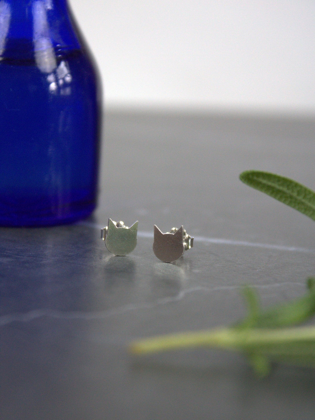 Indigo Lane Cat Head Stud Earrings