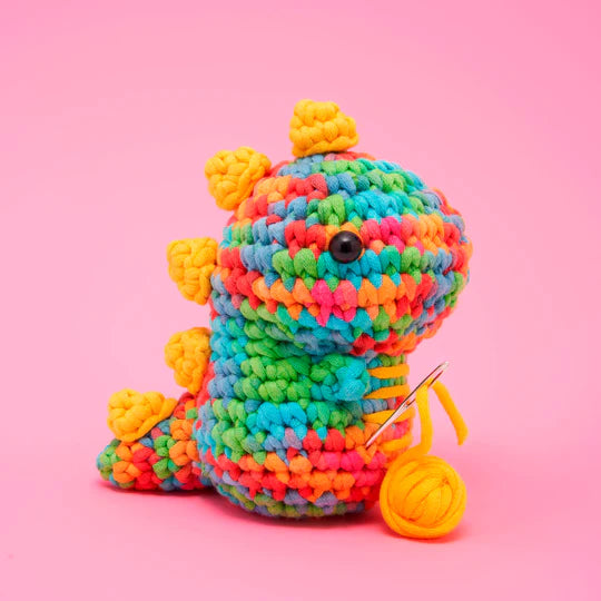 Jmuiiu Animal Crochet Kit Including Crochet Hook, Yarn Balls, Needles,  Instructions, Accessories Kit Starter Pack 4 Cute Pattern Crochet Kits  Penguin