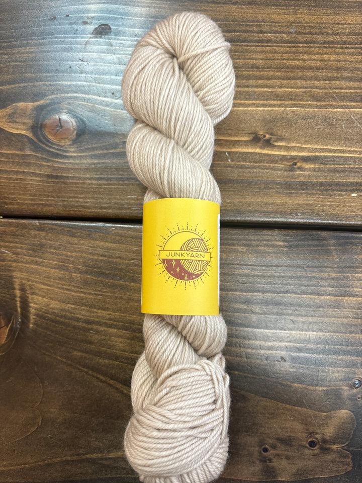 Junkyarn 100% Superwash Merino  Wool DK Yarn