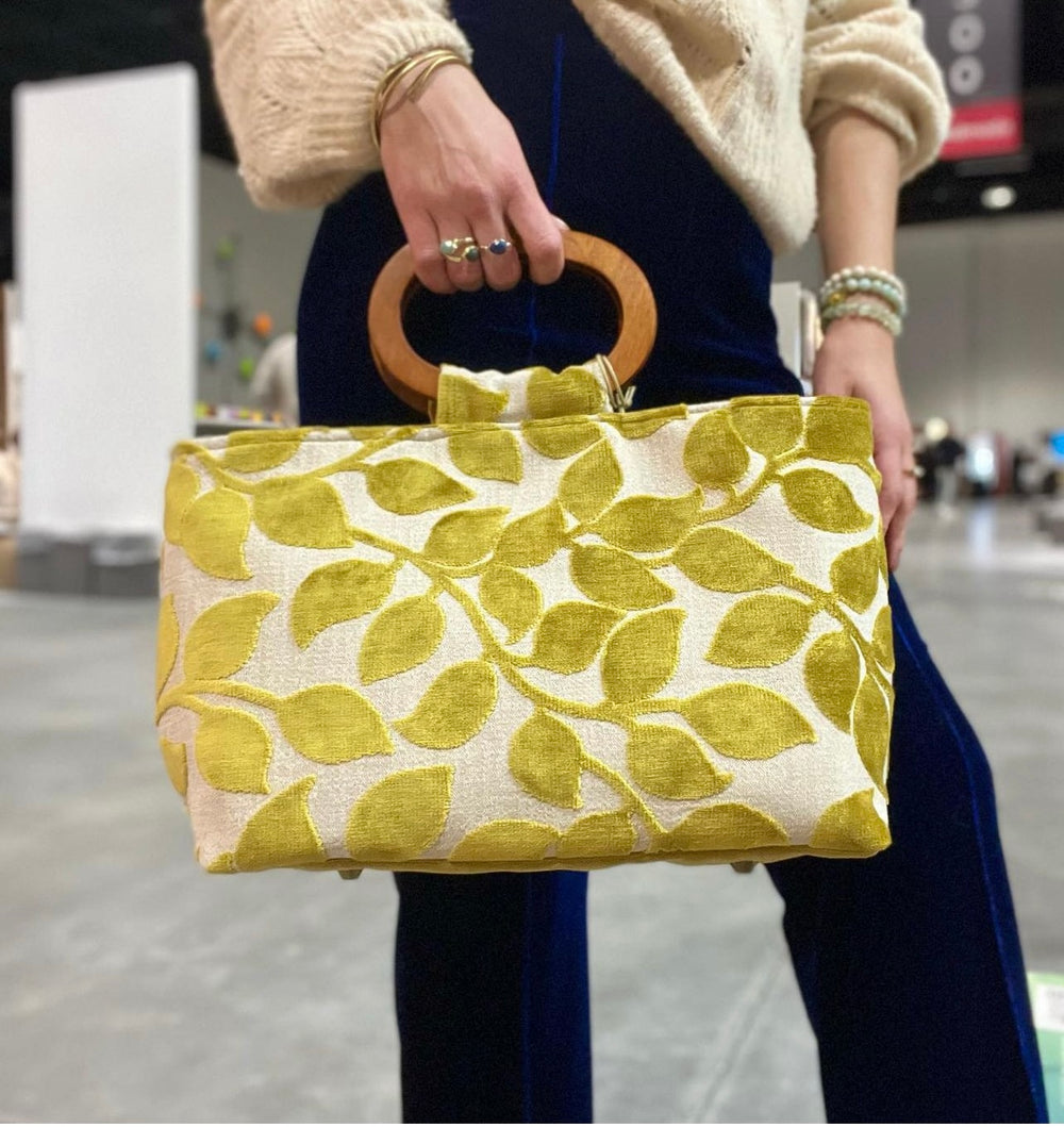 IT MICHAA [イミシャ] Ribbon Brooch Knitting Bag Products – Michacha