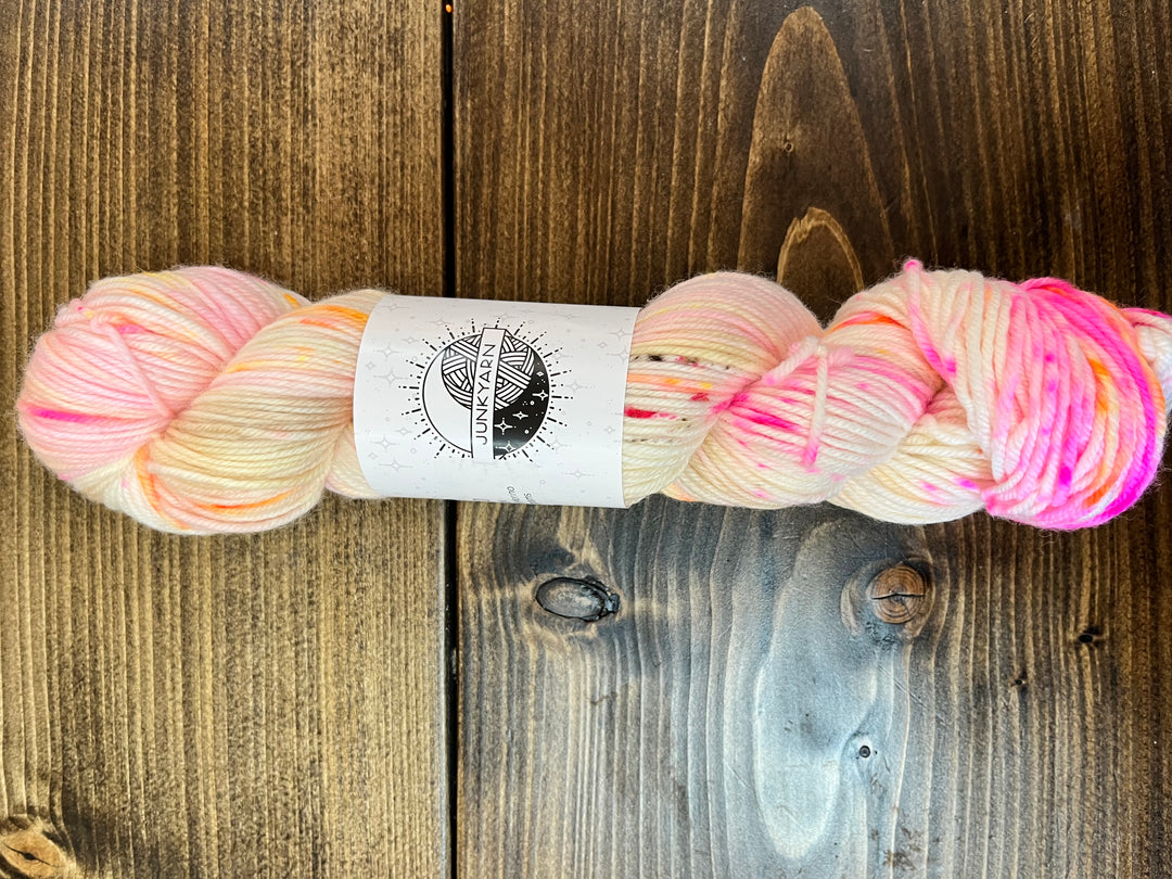 Junkyarn 100% Superwash Merino  Wool DK Yarn
