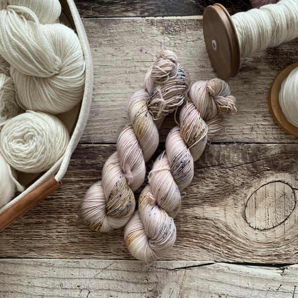 ontheround Nimble Sock