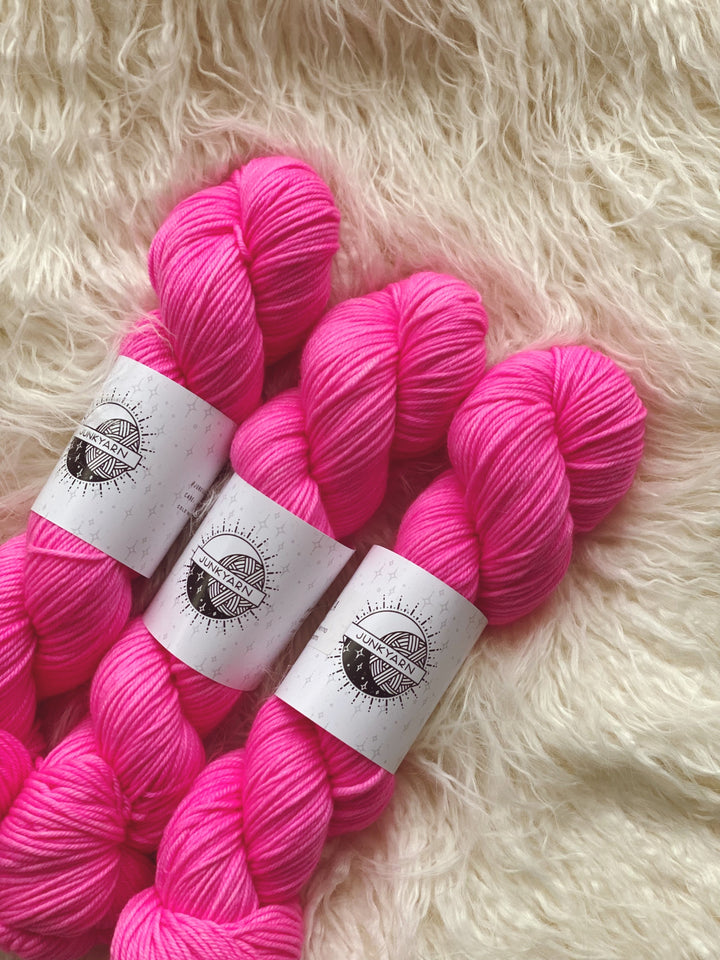 Junkyarn 100% Superwash Merino  Wool DK Yarn