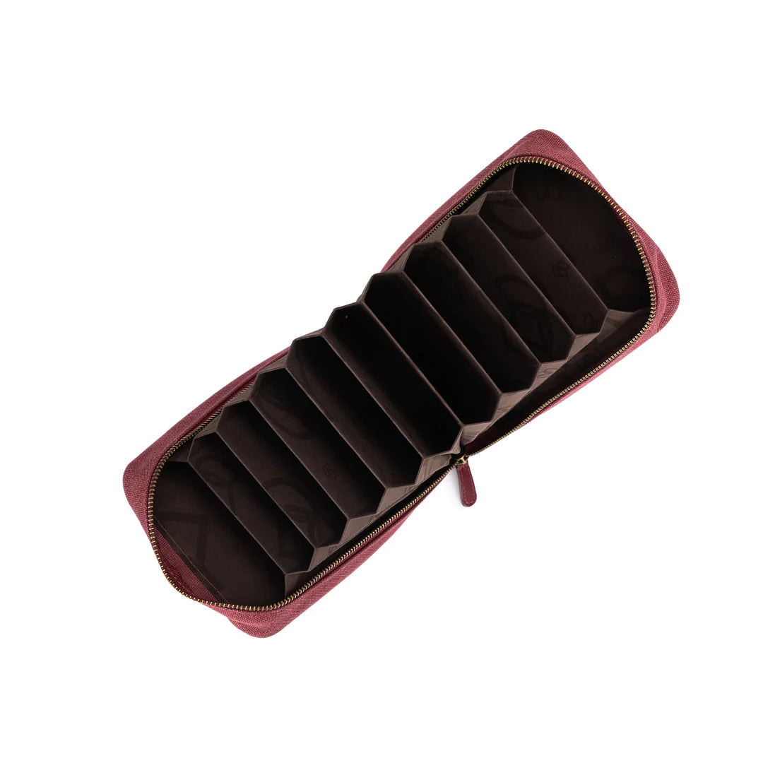 Della Q Maker’s Circular Needle Case