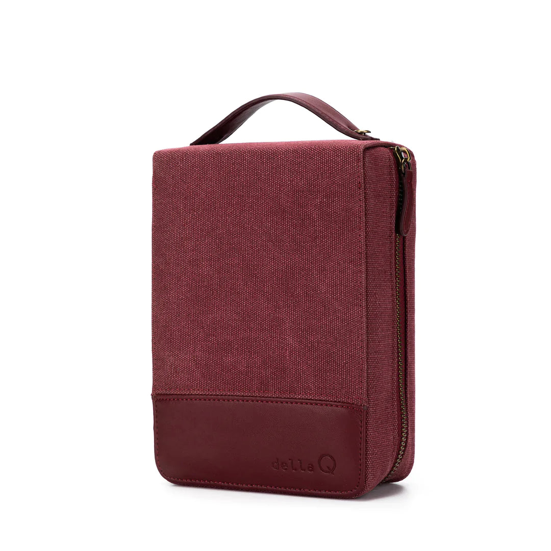 Della Q Maker’s Circular Needle Case